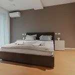 City Residence Apartman *