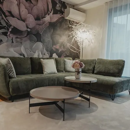 Апартаменты City Residence *
