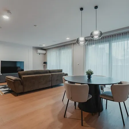 City Residence Апартаменты *