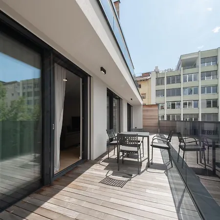 City Residence Апартаменты *