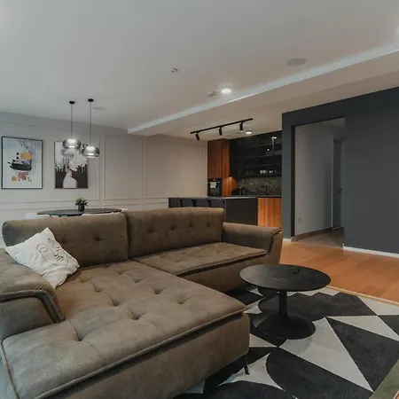 City Residence Апартаменти *
